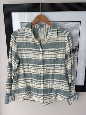 Outerknown Costa Gauzy Double Weave Button Down Shirt Blue Cream Stripe M